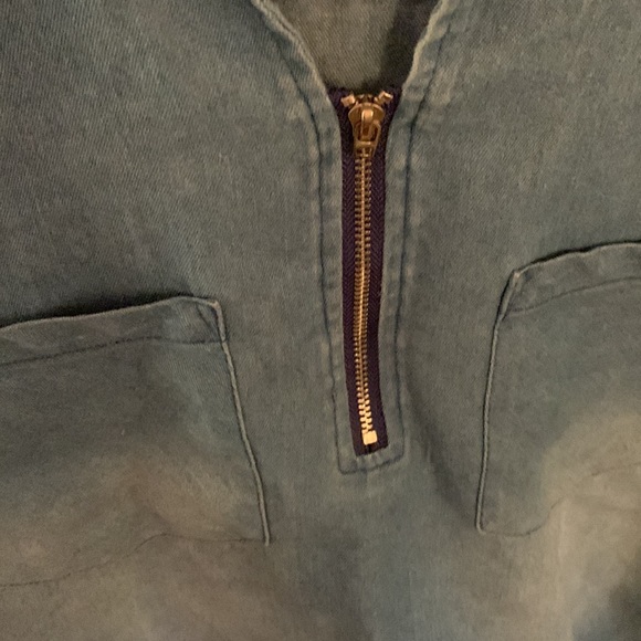 Soft denim cuffed sleeve crop tee. Size m. - Picture 4 of 5